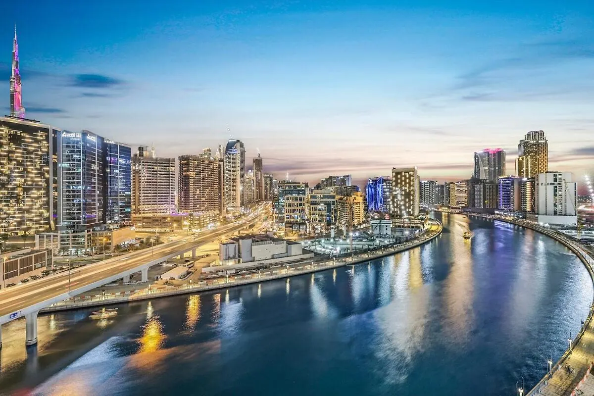First Class 2Br Sleek Urban Oasis Dubai 0*,  Emirati Arabi Uniti