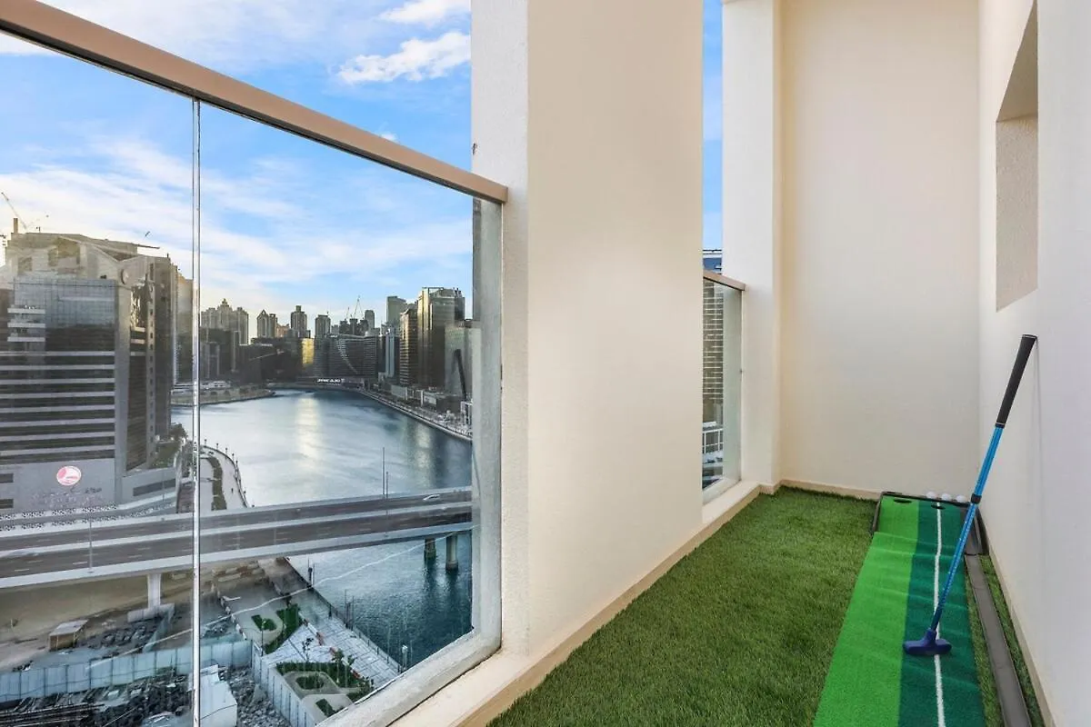 Appartamento First Class 2Br Sleek Urban Oasis Dubai