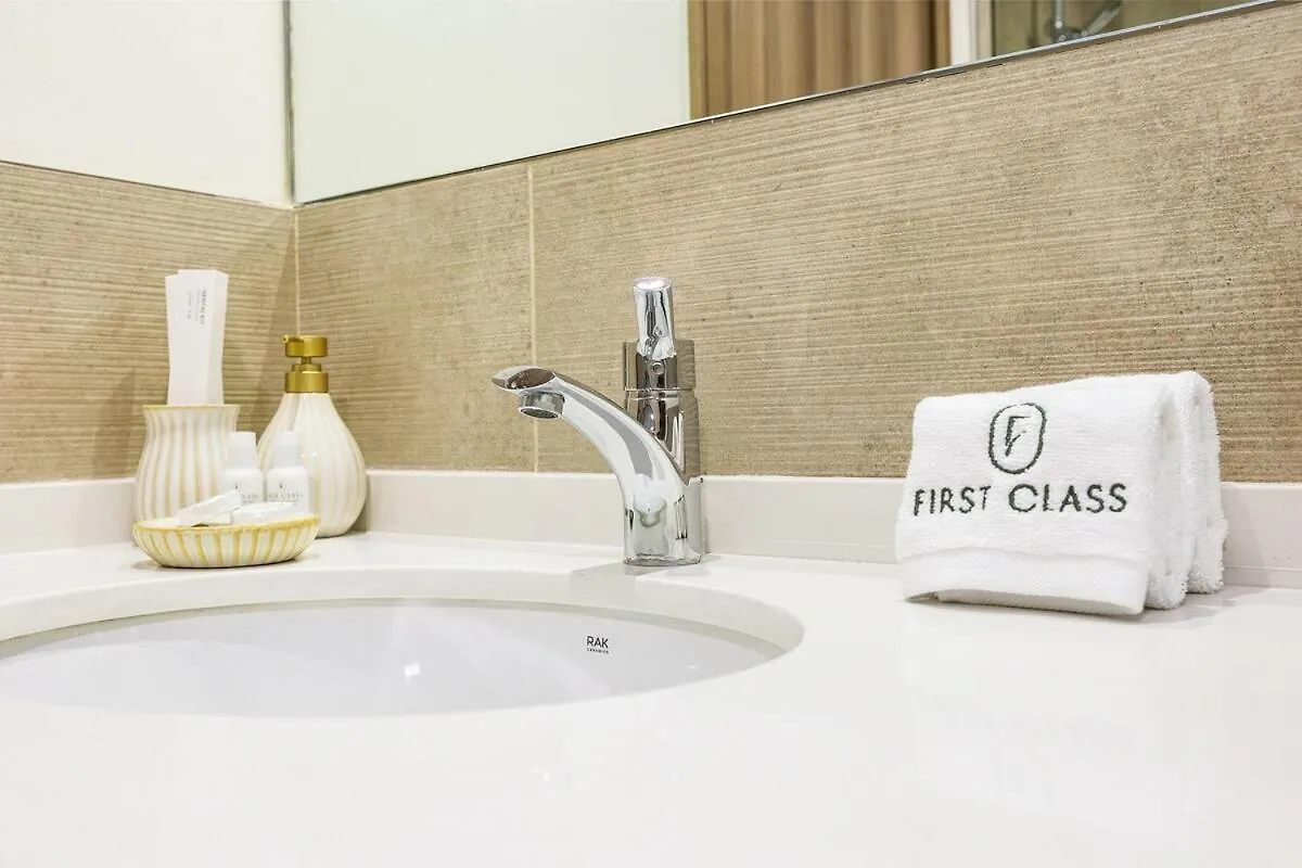 First Class 2Br Sleek Urban Oasis Dubai 0*,  United Arab Emirates