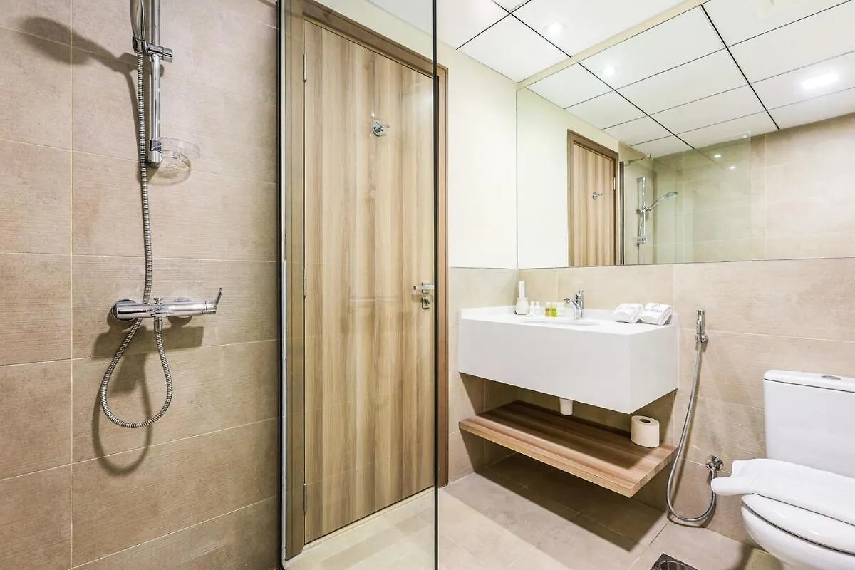 First Class 2Br Sleek Urban Oasis Dubai