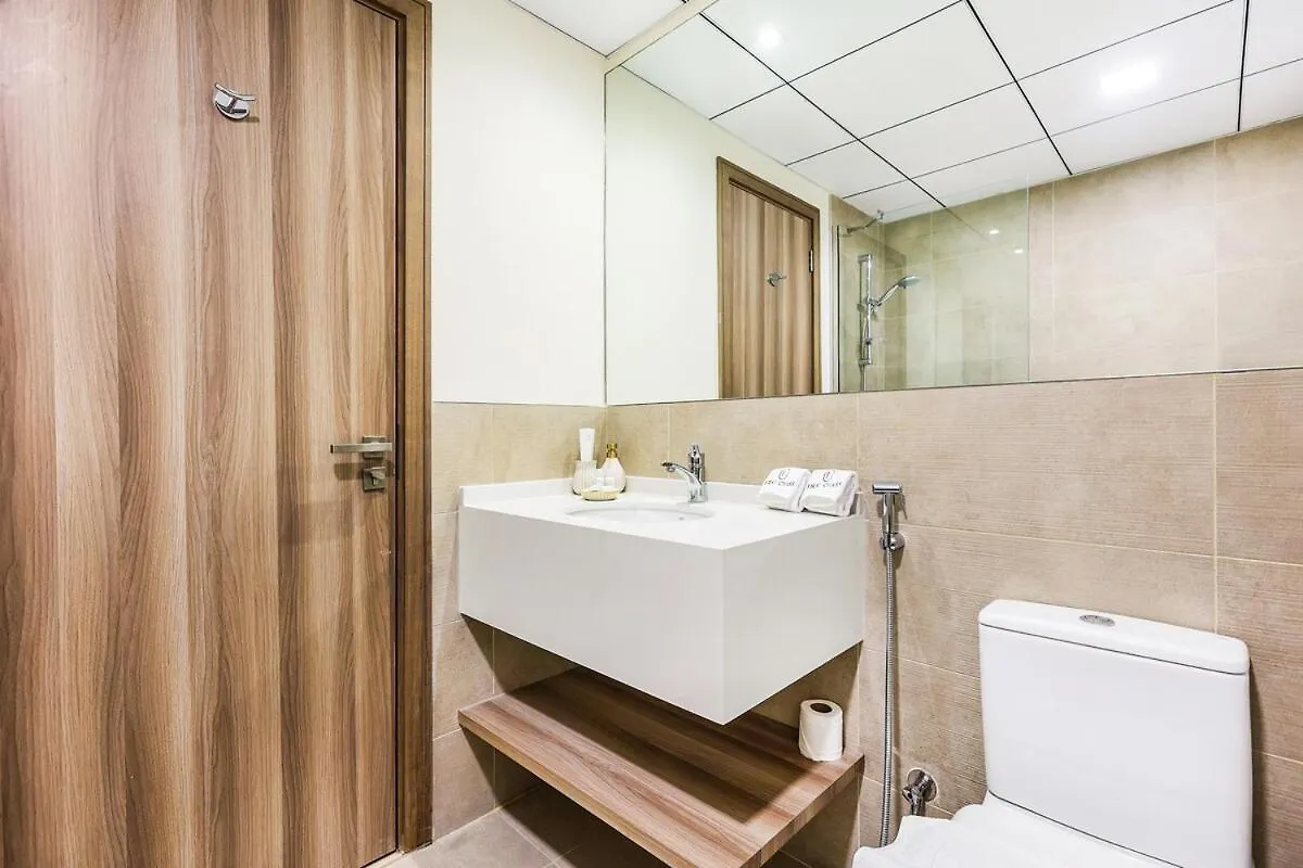 Apartment First Class 2Br Sleek Urban Oasis Dubai