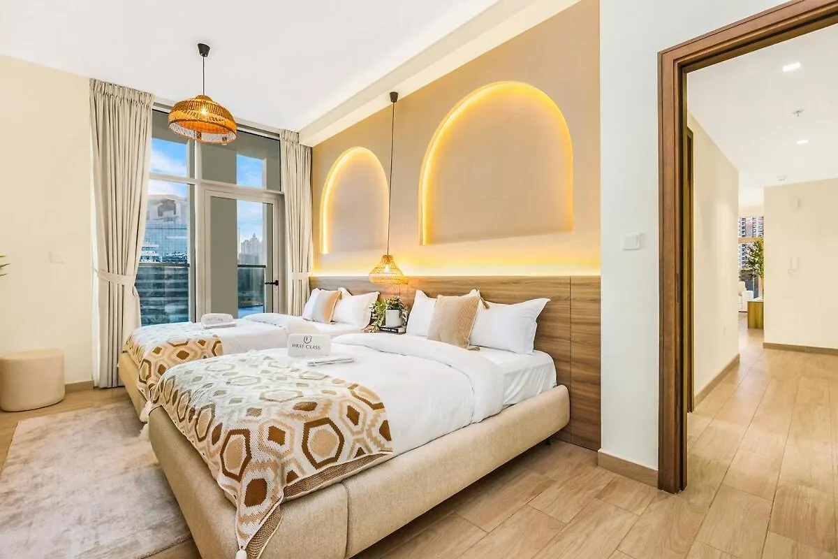 First Class 2Br Sleek Urban Oasis Dubai