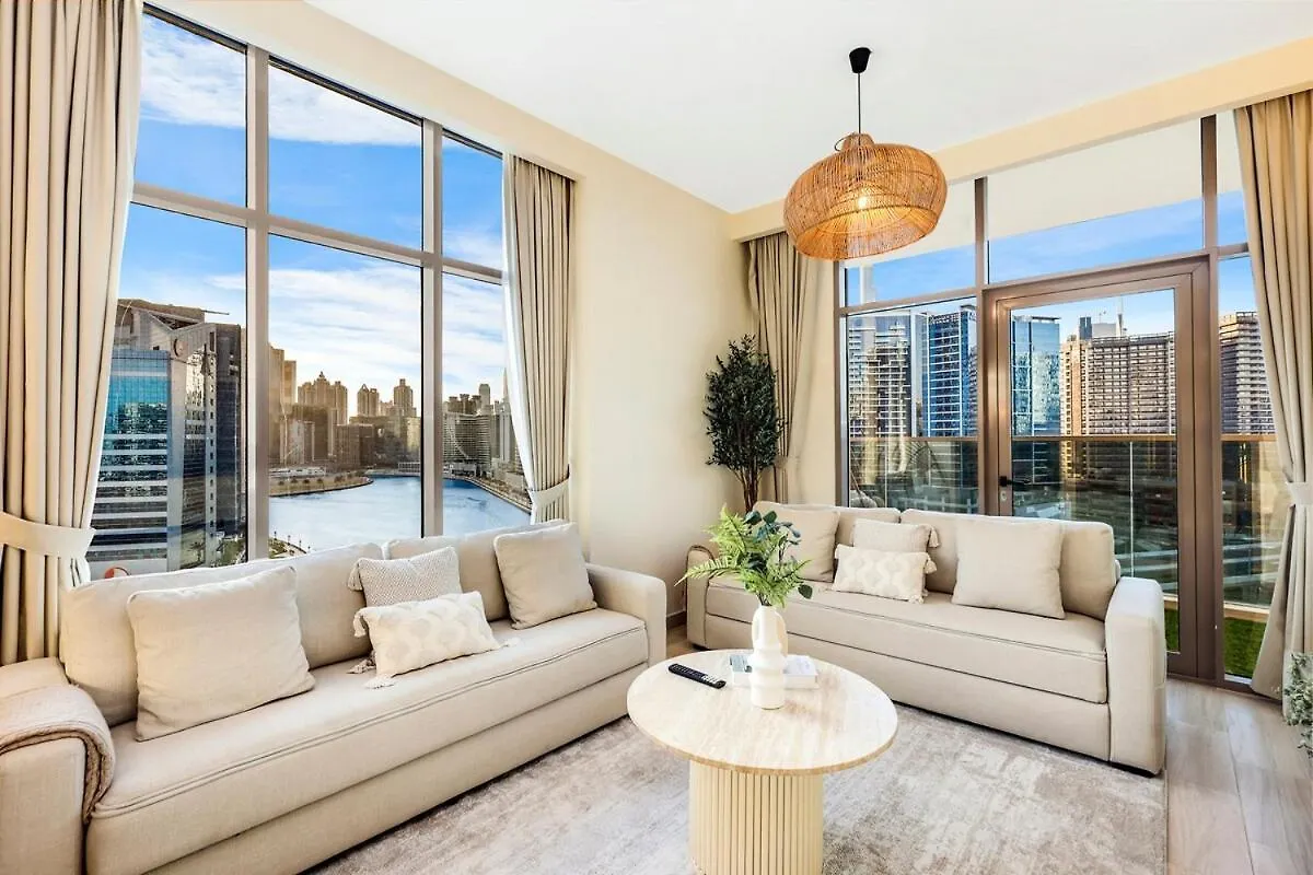 First Class 2Br Sleek Urban Oasis Dubai